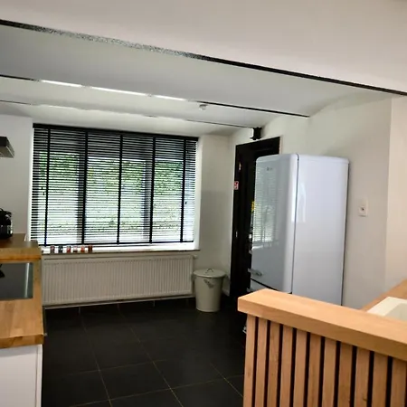 Charming House Near *